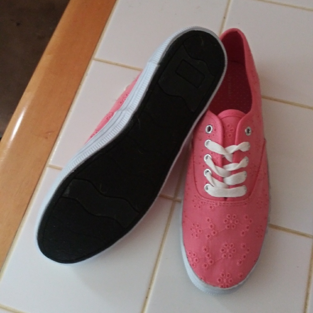 City sneaks lace canvas shoe